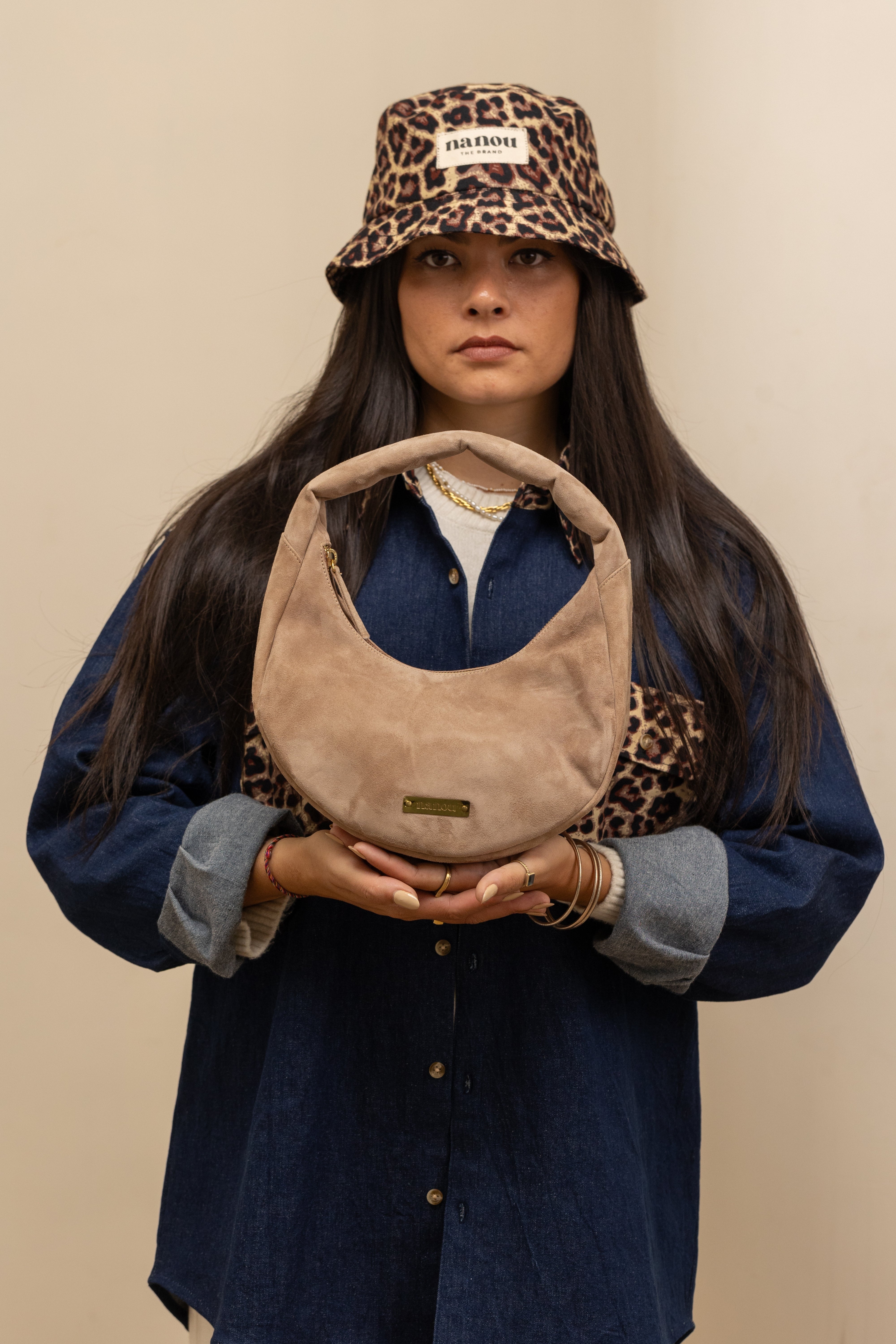 The Circle bag Small Suede- Taupe